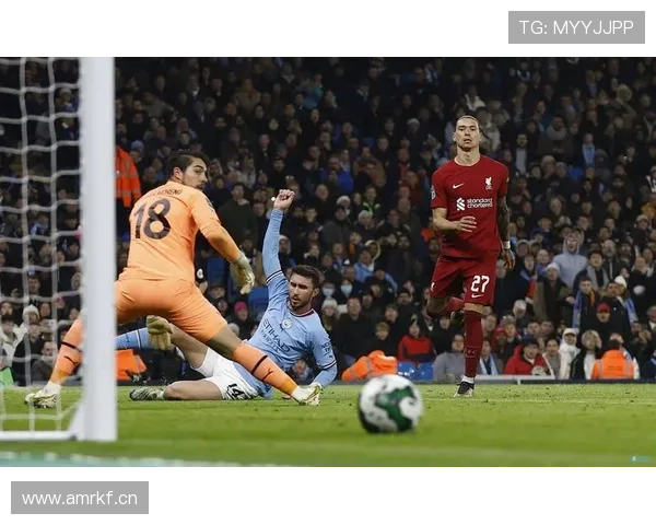 努涅斯与霍伊伦同代前锋潜力对比分析 努涅斯与霍伊伦同代前锋潜力对比分析